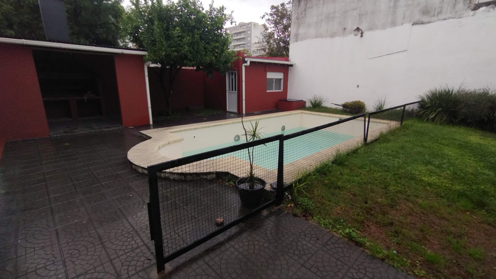 Casa en Alquiler en Barrio Norte de La plata con piscina