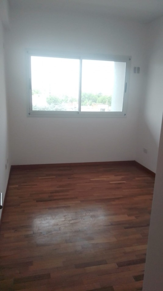 Departamento de un dormitorio y cochera en calle 38 17 y 18 Barrio Norte La PLata