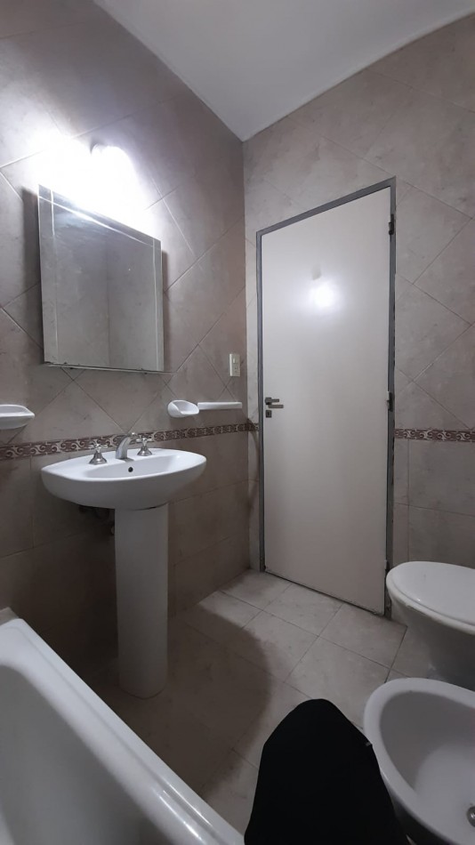 Departamento en Alquiler de dos dormitorios en zona facultades del bosque de la Ciudad de La Plata 