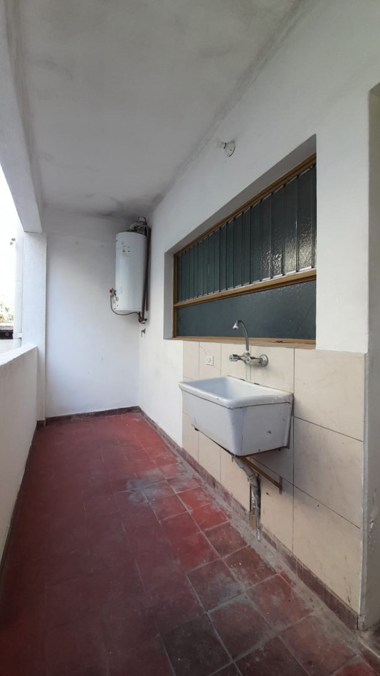 Departamento en Alquiler de dos dormitorios en zona facultades del bosque de la Ciudad de La Plata 
