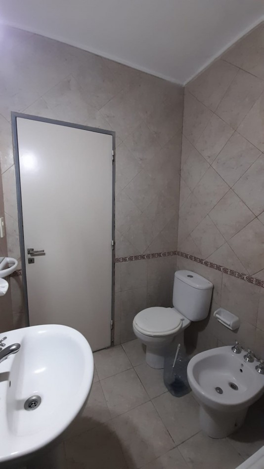 Departamento en Alquiler de dos dormitorios en zona facultades del bosque de la Ciudad de La Plata 