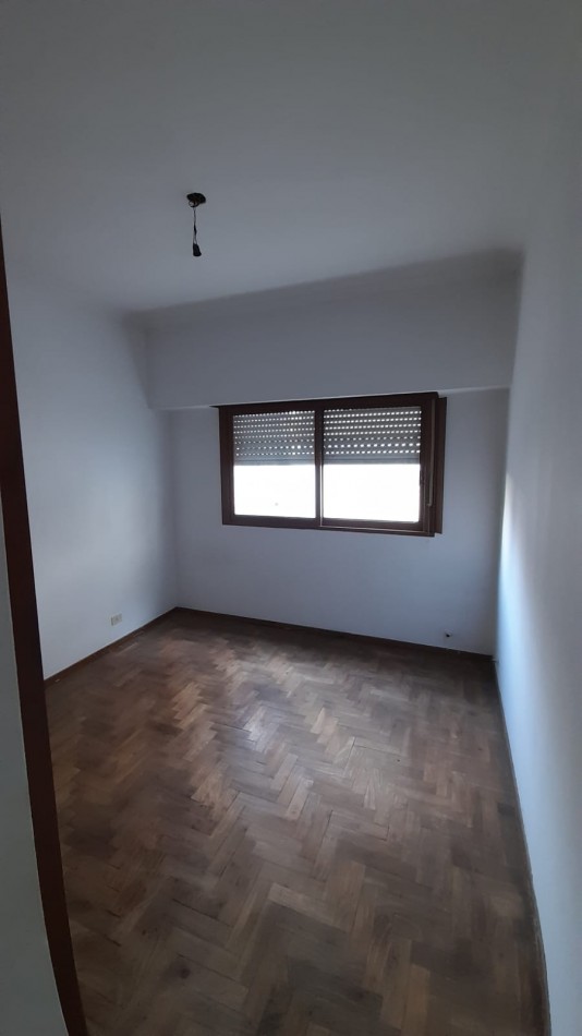 Departamento en Alquiler de dos dormitorios en zona facultades del bosque de la Ciudad de La Plata 