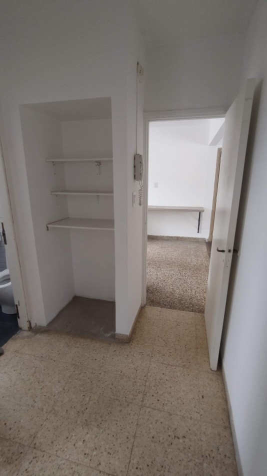 Departamento en Alquiler en zona Plaza Moreno de dos dormitorios