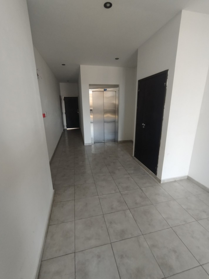 Departamento de un dormitorio en Alquiler al frente 