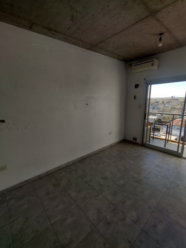 Departamento de un dormitorio en Alquiler al frente 
