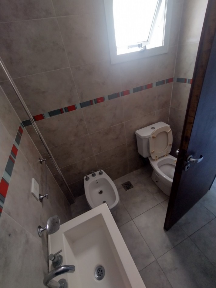 Departamento de un dormitorio en Alquiler al frente 