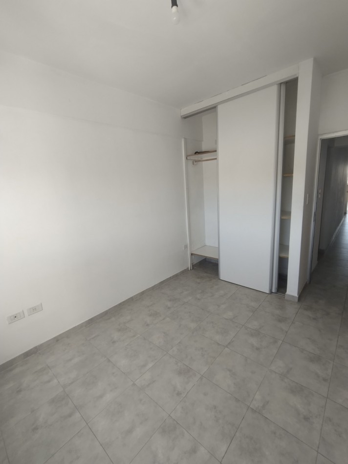 Departamento de un dormitorio en Alquiler al frente 