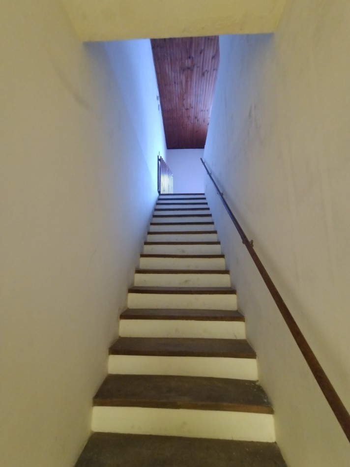 Departamento en Alquiler en planta alta unico sin expensas en Tolosa La Plata