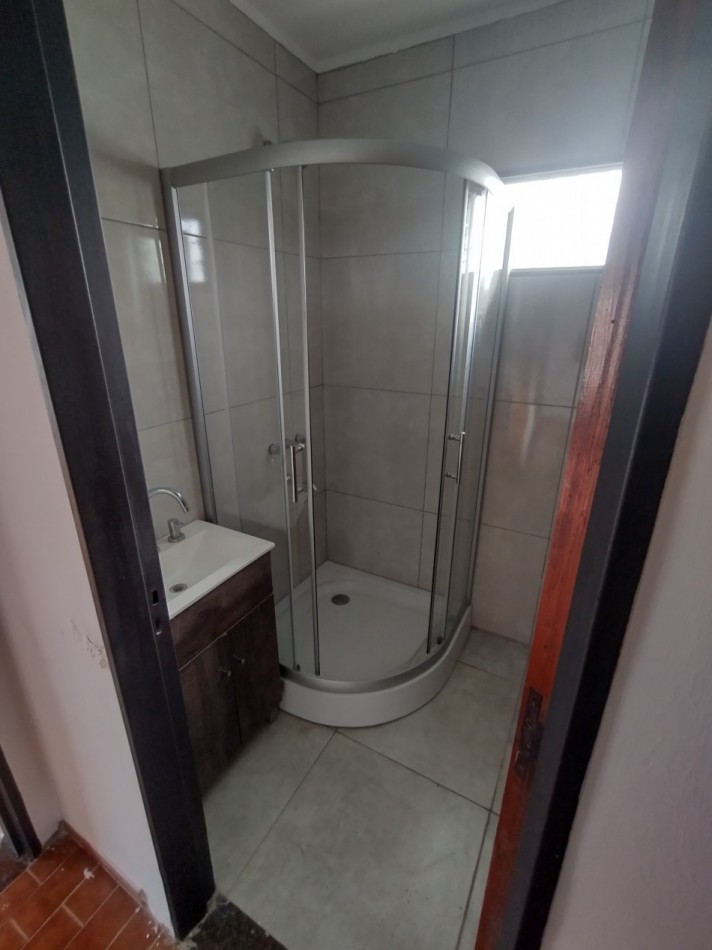 Departamento en Alquiler en planta alta unico sin expensas en Tolosa La Plata