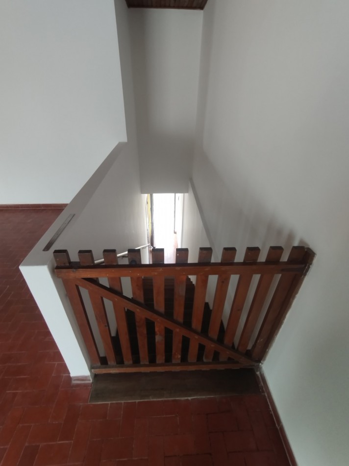 Departamento en Alquiler en planta alta unico sin expensas en Tolosa La Plata