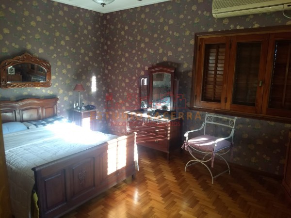 Chalet de tres dormitorios y escritorio en Parque Alberti La Plata