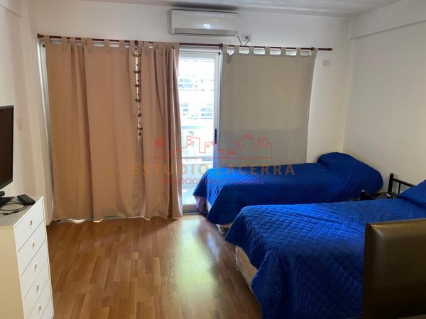 Monoambiente al frente con balcón y cochera en venta calle 44 entre 5 y 6 