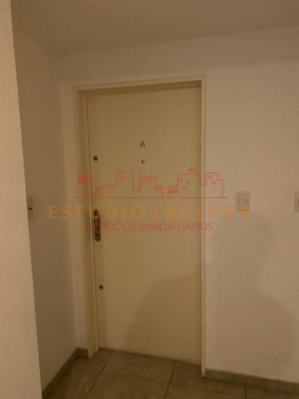 Monoambiente al frente con balcón y cochera en venta calle 44 entre 5 y 6 